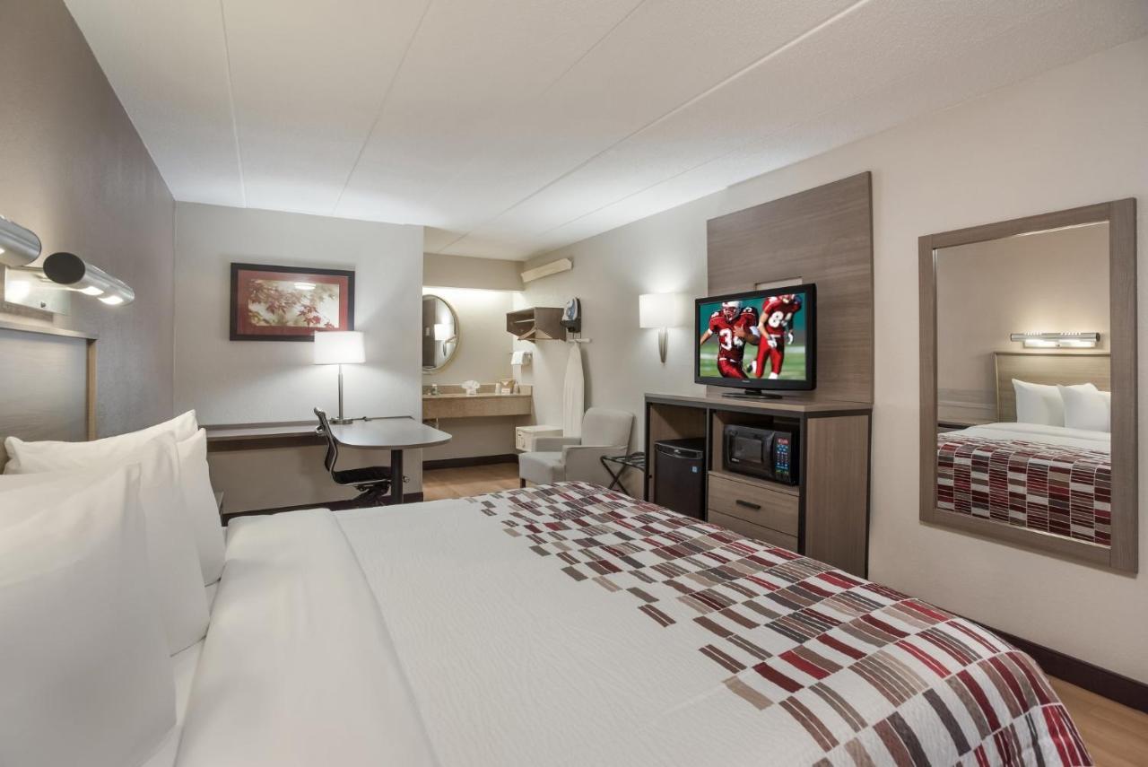 Red Roof Inn Philadelphia - Тревоус Екстериор снимка