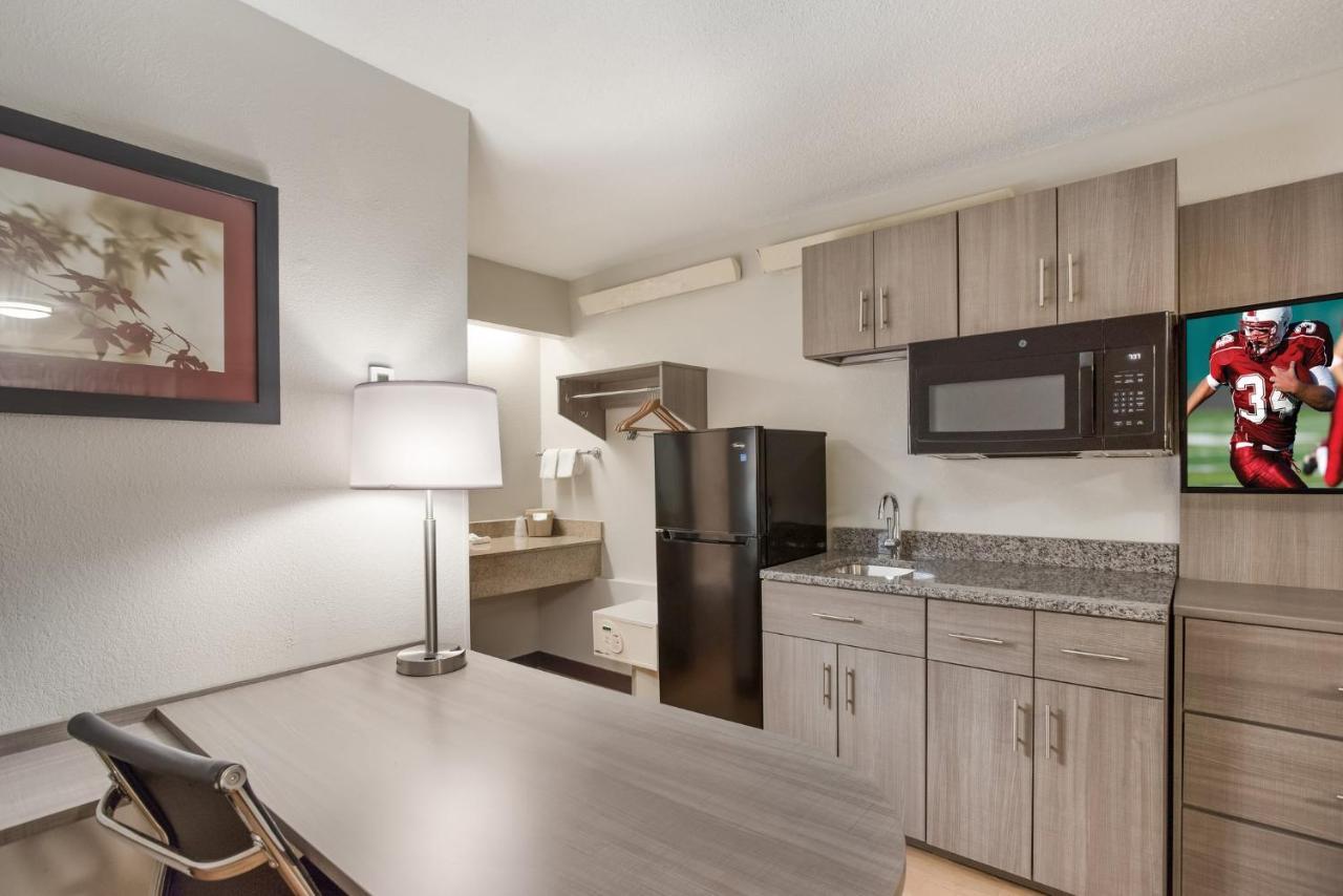 Red Roof Inn Philadelphia - Тревоус Екстериор снимка