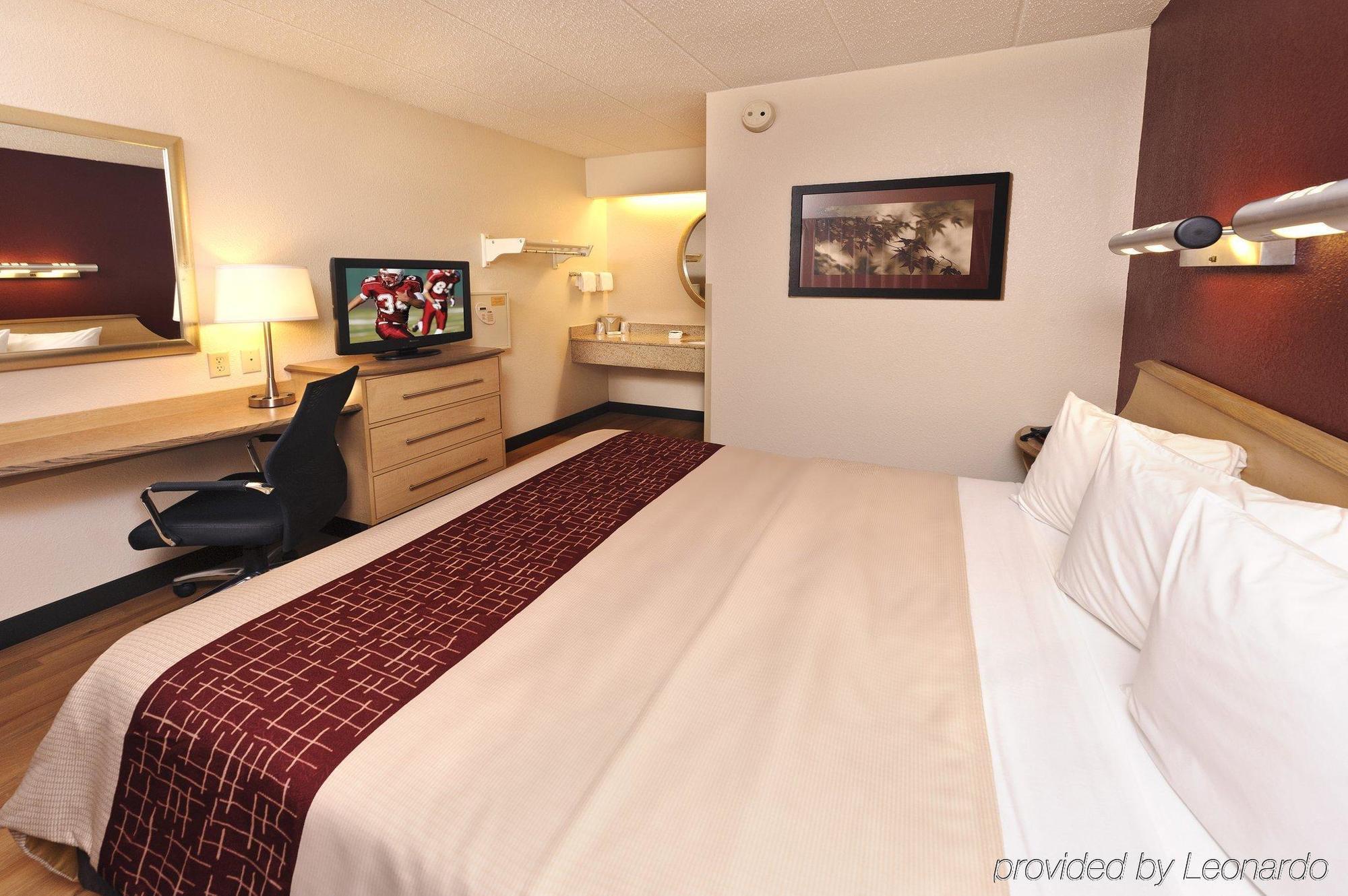 Red Roof Inn Philadelphia - Тревоус Екстериор снимка
